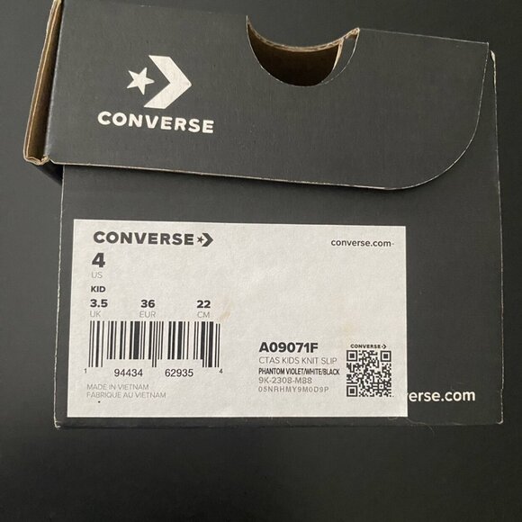 New In Box Converse Chuck Taylor Knit Sneakers - Picture 6 of 8